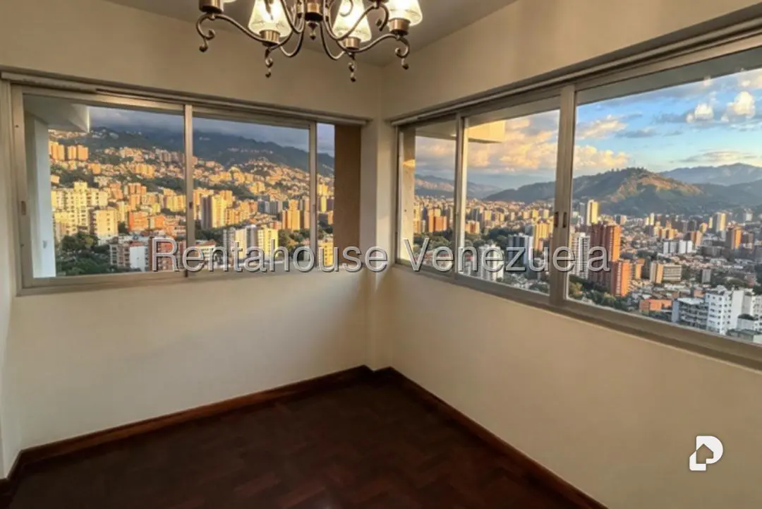 Apartamento en Colinas de Santa Mónica, Caracas – 10