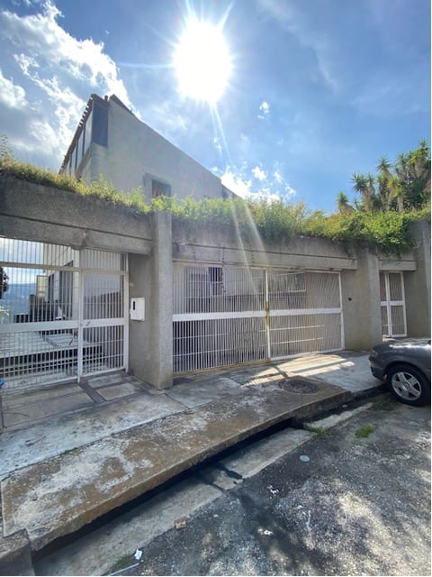 Casa en Santa Paula, Caracas - 1