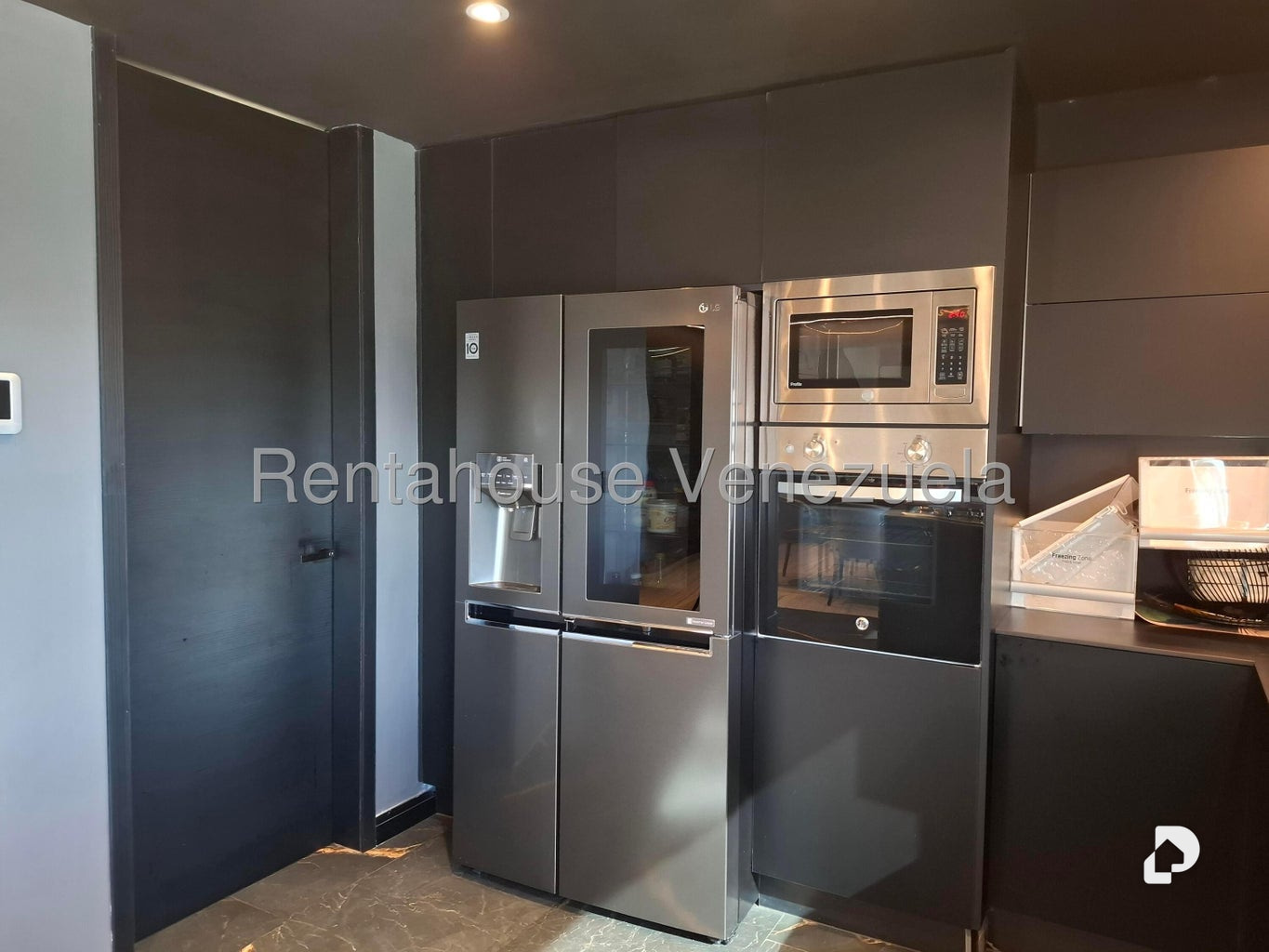 Apartamento en El Rosal, Caracas – 12