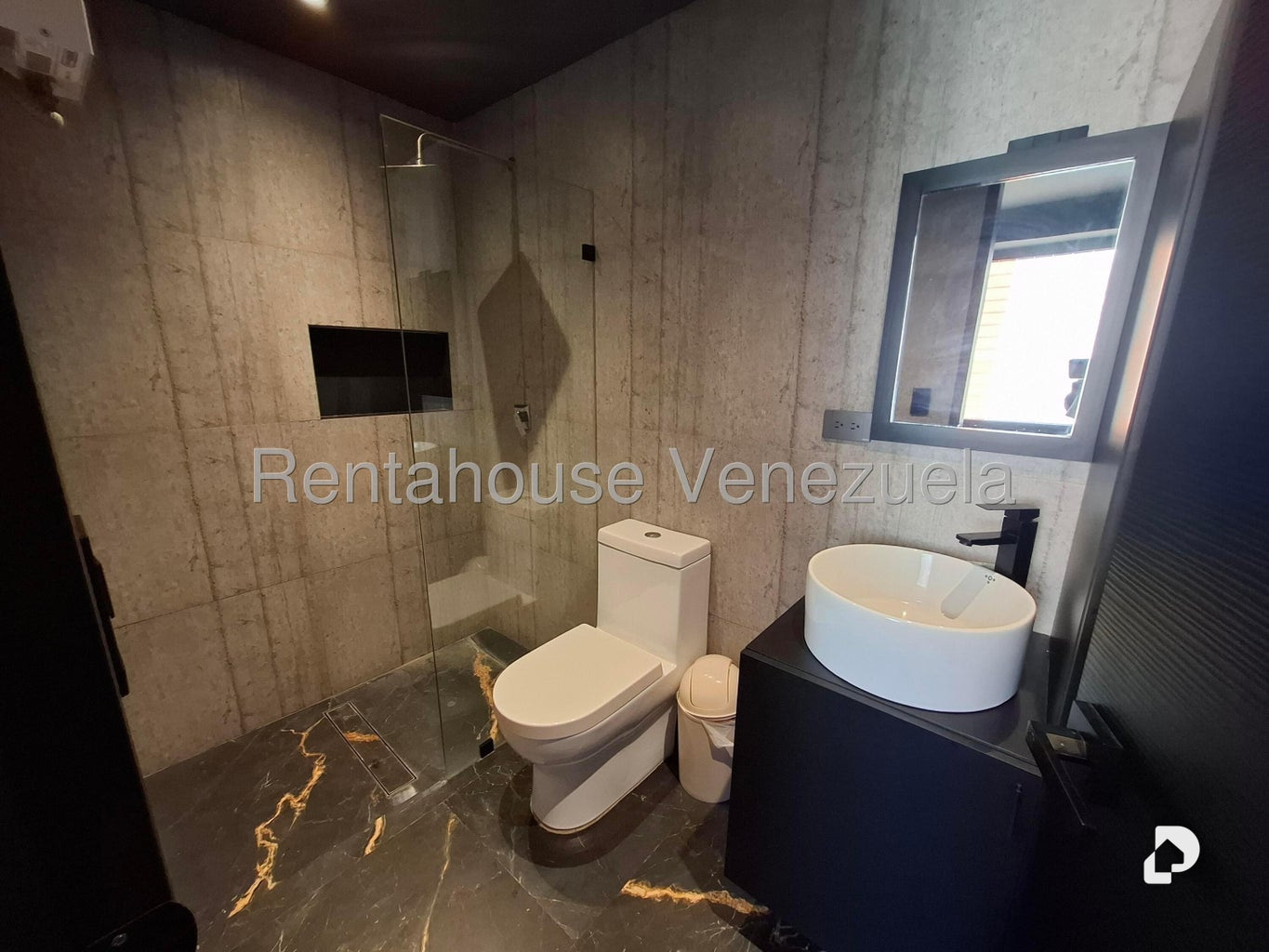 Apartamento en El Rosal, Caracas – 19