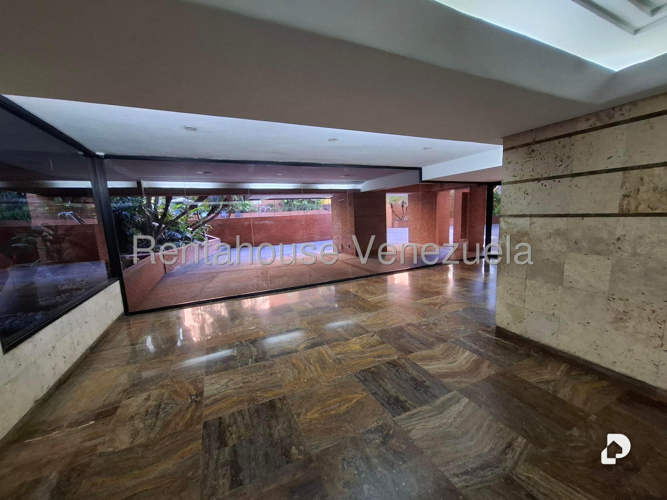 Apartamento en El Rosal, Caracas – 3