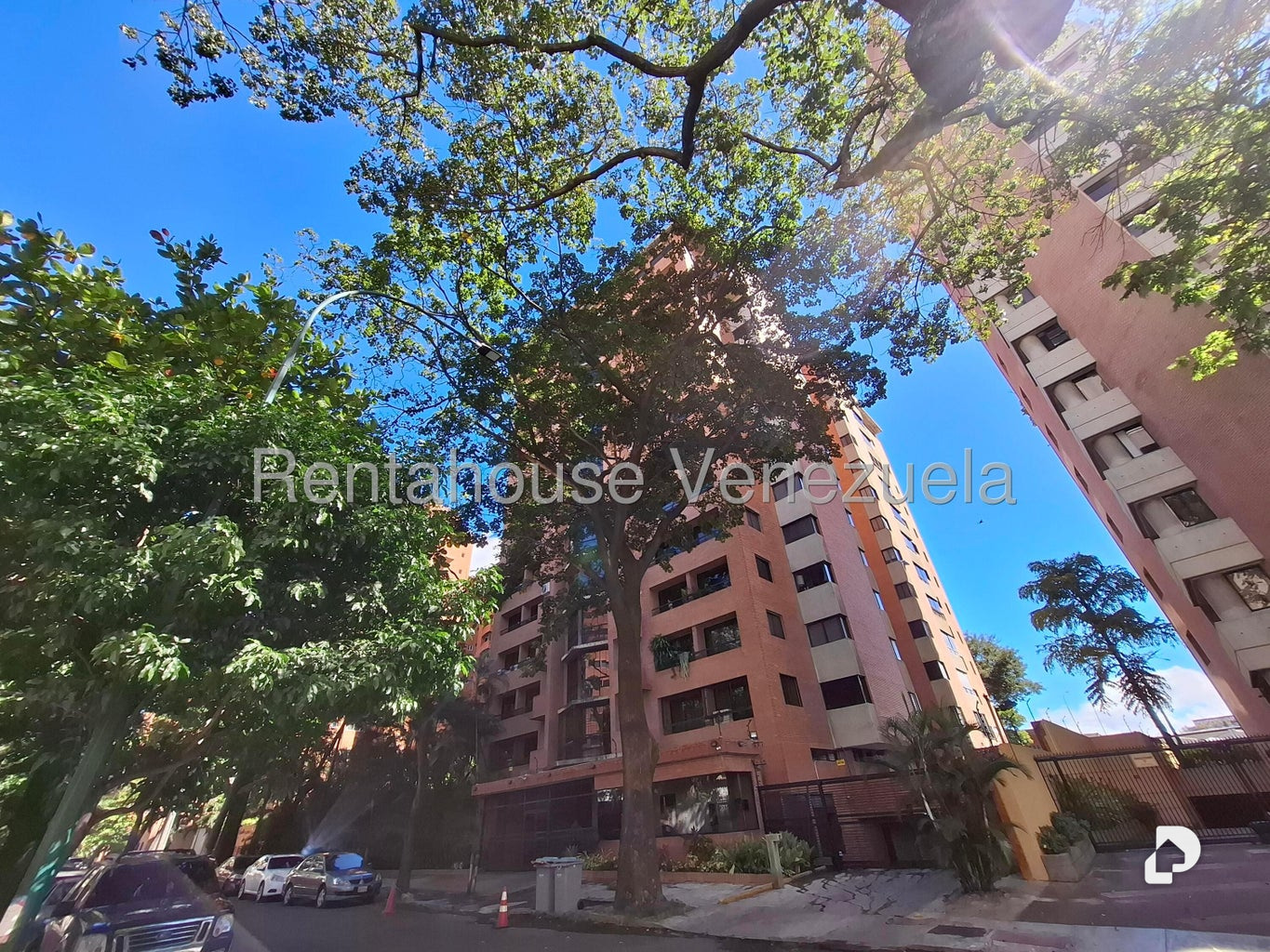 Apartamento en El Rosal, Caracas – 1
