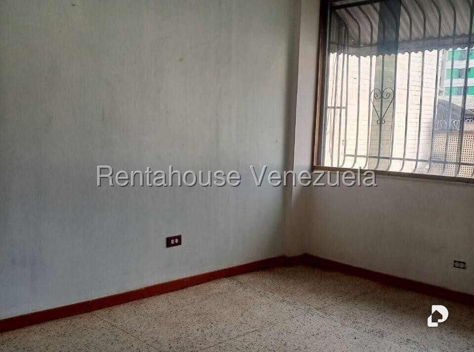 Apartamento en San Martín, Caracas – 8