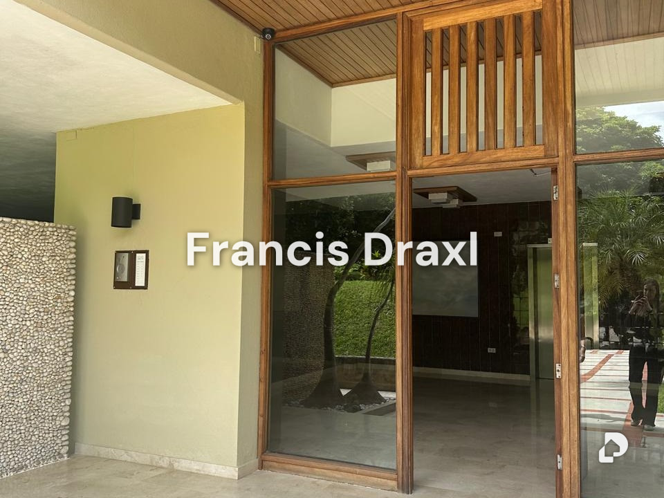 Apartamento en La Lagunita, Caracas – 2