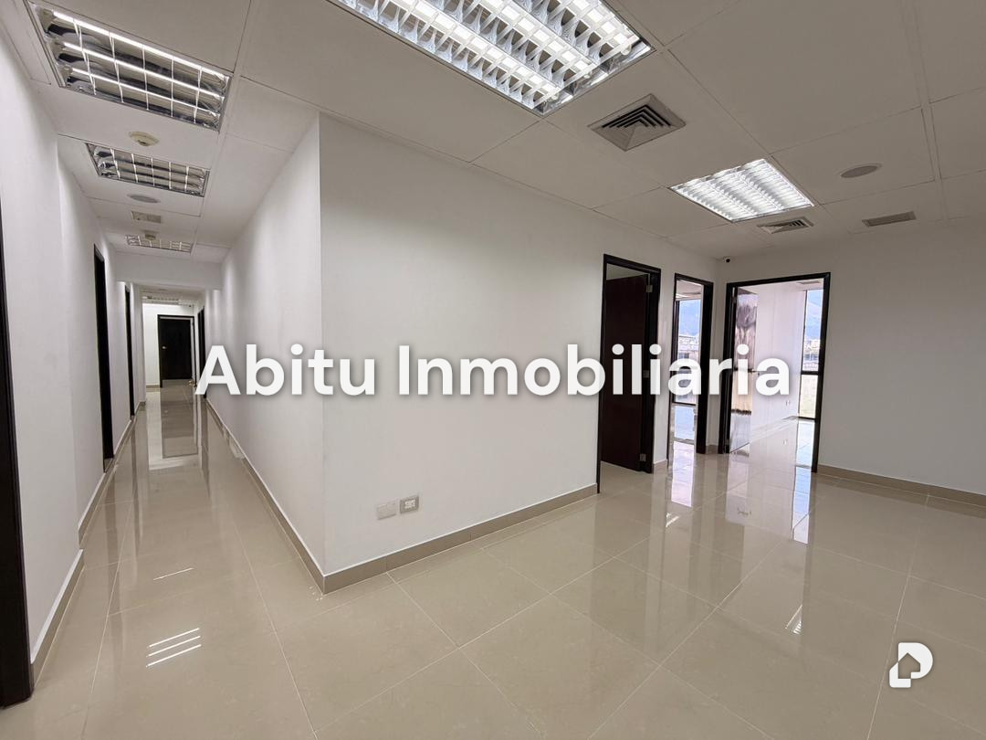 Oficina en Chuao, Caracas – 17
