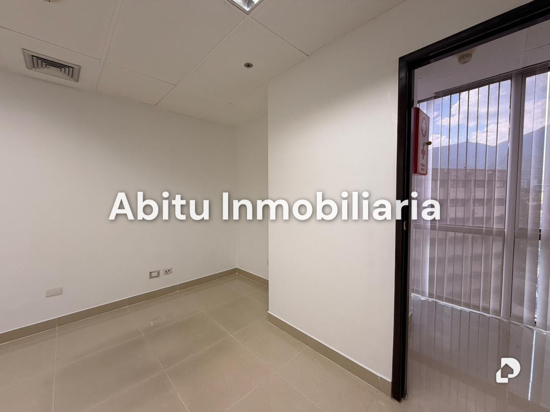 Oficina en Chuao, Caracas – 5