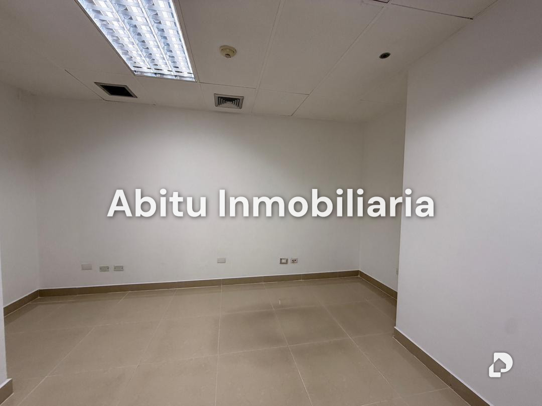 Oficina en Chuao, Caracas – 11