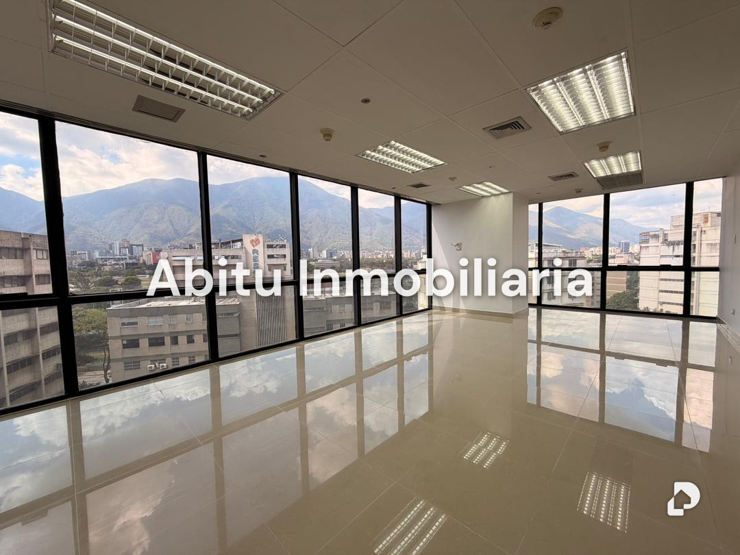 Oficina en Chuao, Caracas – 6