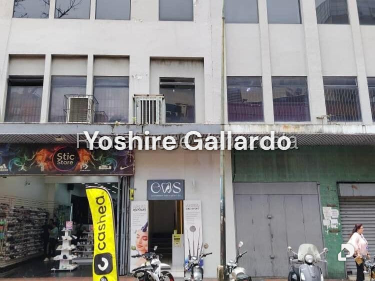 Local comercial en Parroquia La Candelaria, Caracas – 2