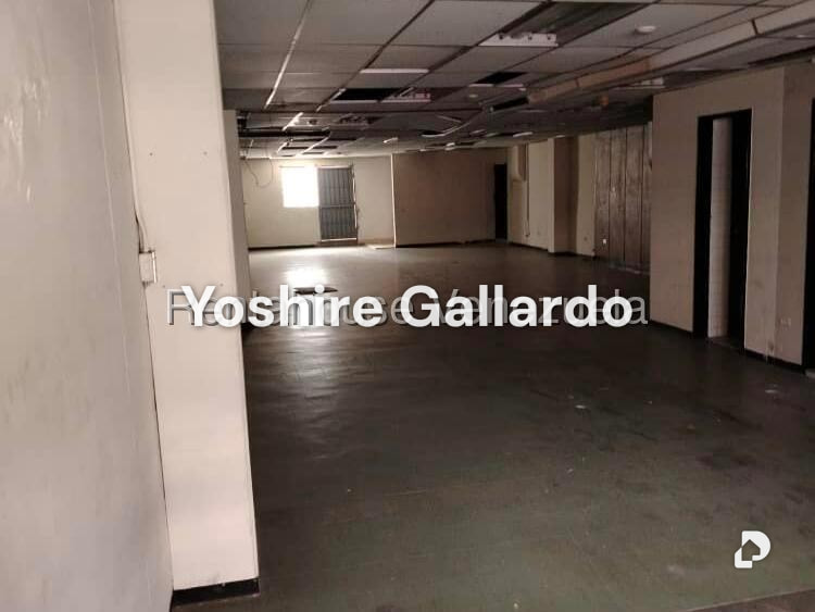 Local comercial en Parroquia La Candelaria, Caracas – 9