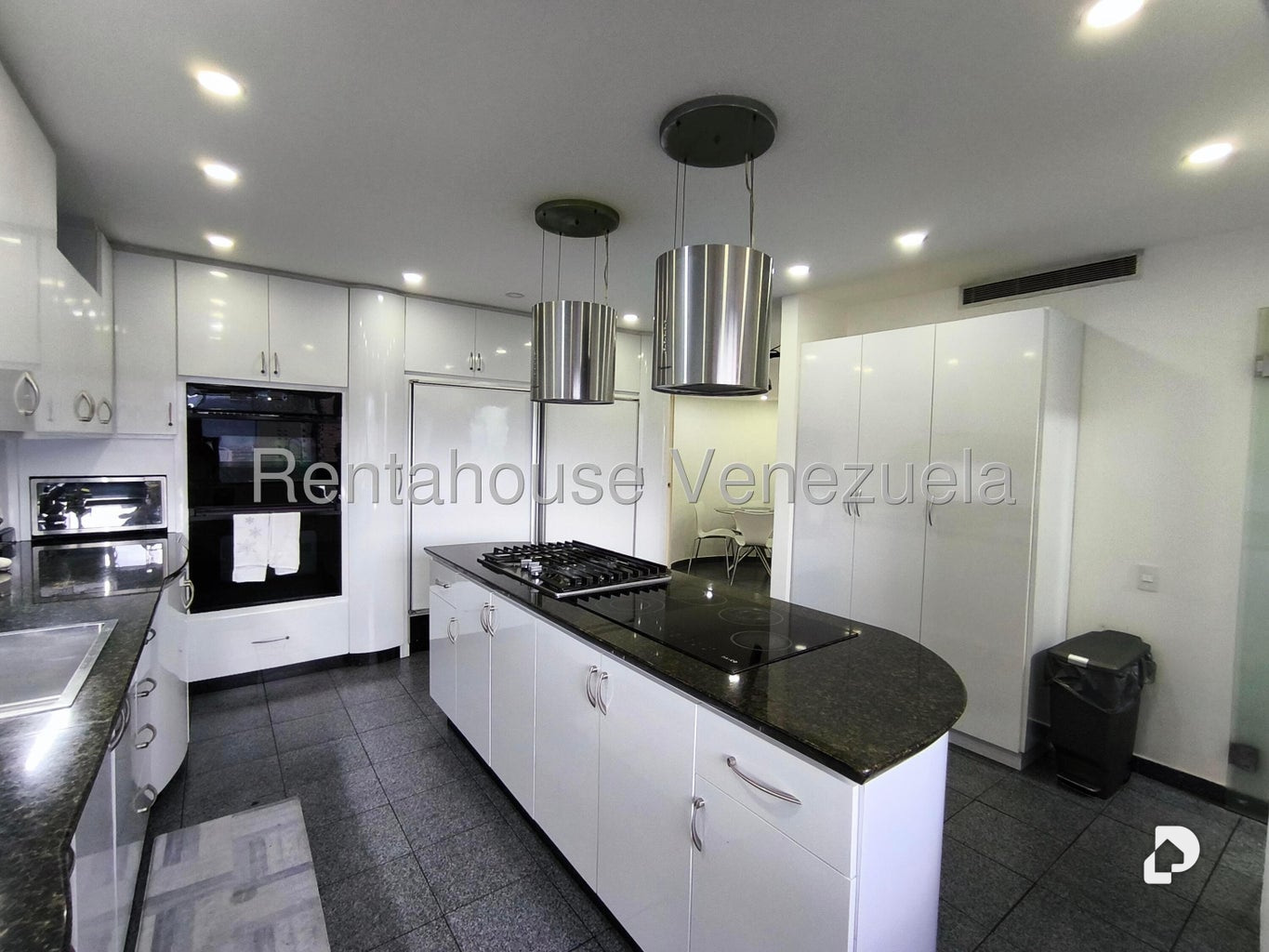 Apartamento en Santa Fe Norte, Caracas – 15
