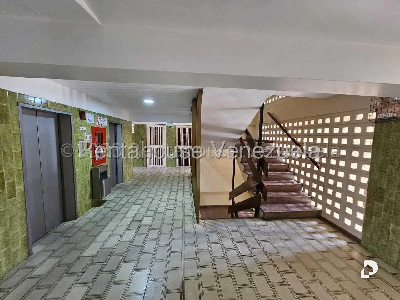 Local comercial en El Picacho, San Antonio de Los Altos – 17