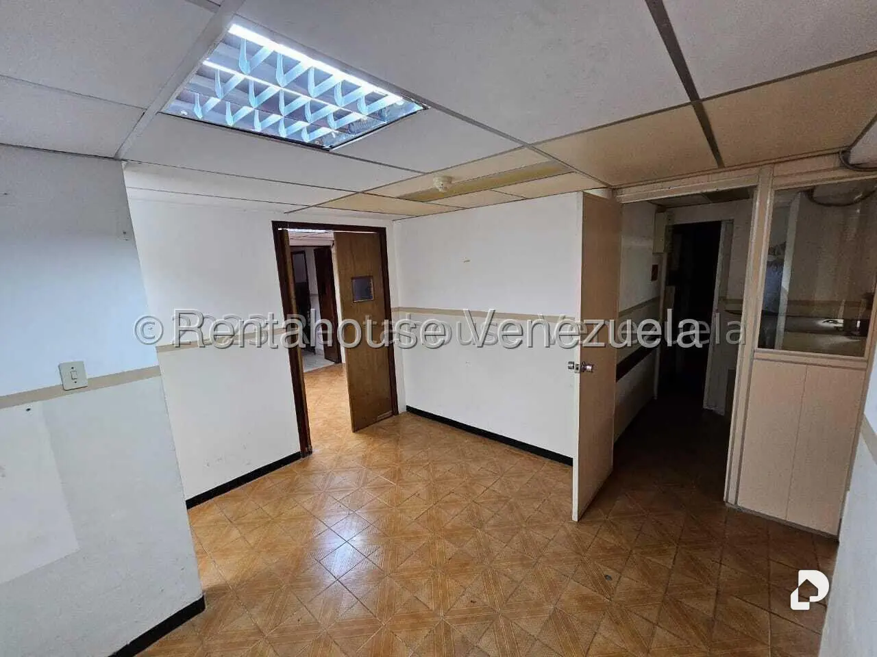 Local comercial en El Picacho, San Antonio de Los Altos – 2
