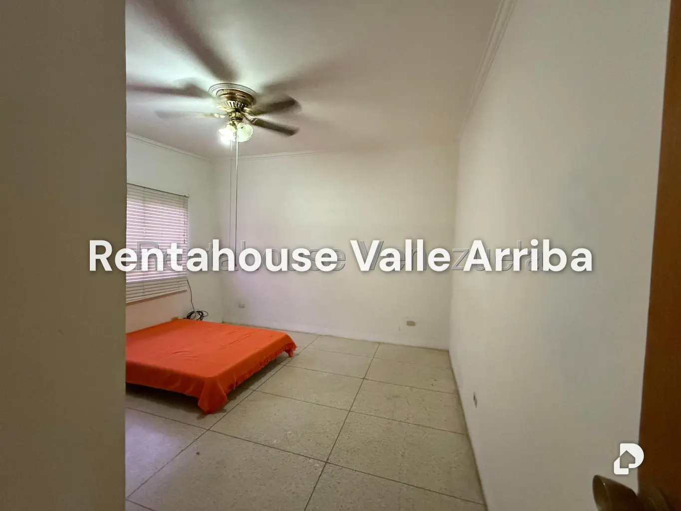 Casa en La California Norte, Caracas – 30