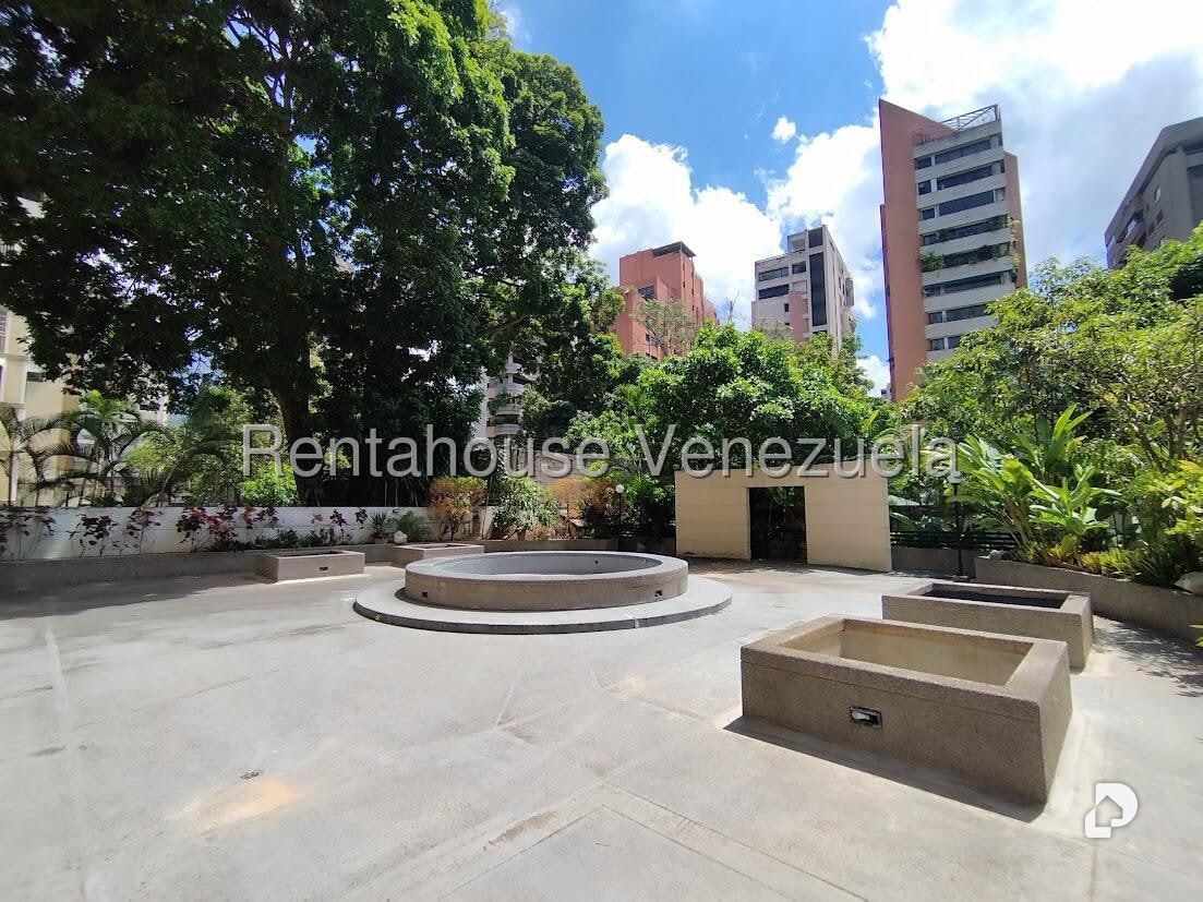 Apartamento en La Florida, Caracas – 28