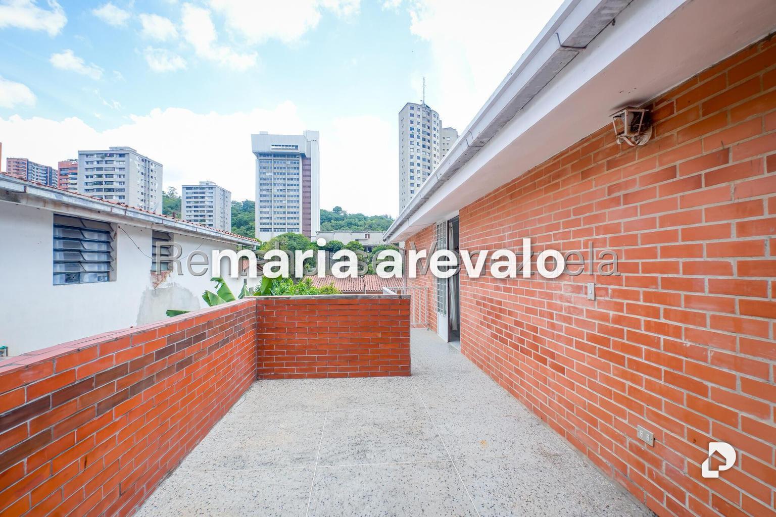 Casa en Santa Fe Norte, Caracas – 23