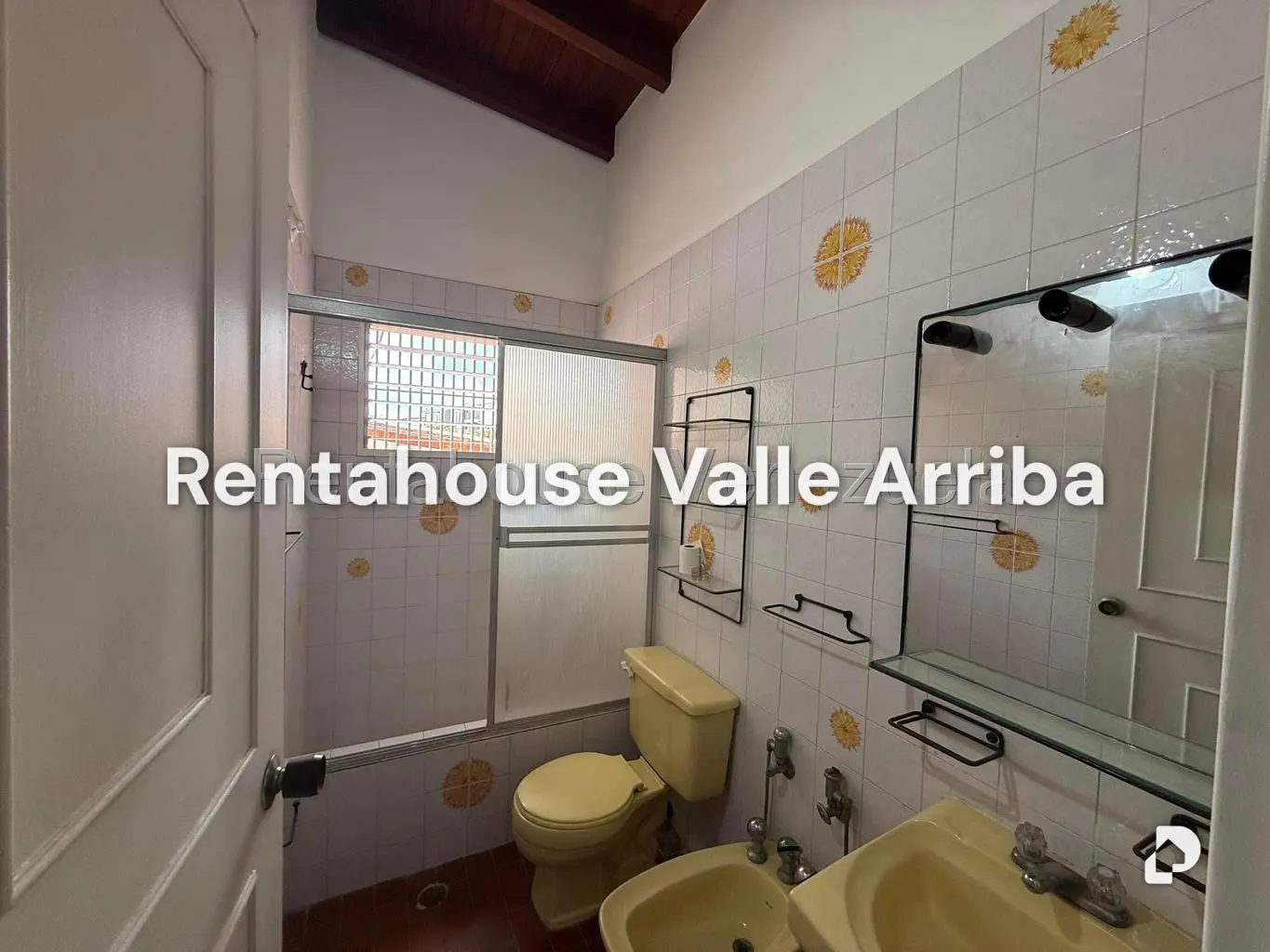 Casa en Alto Prado, Caracas – 29