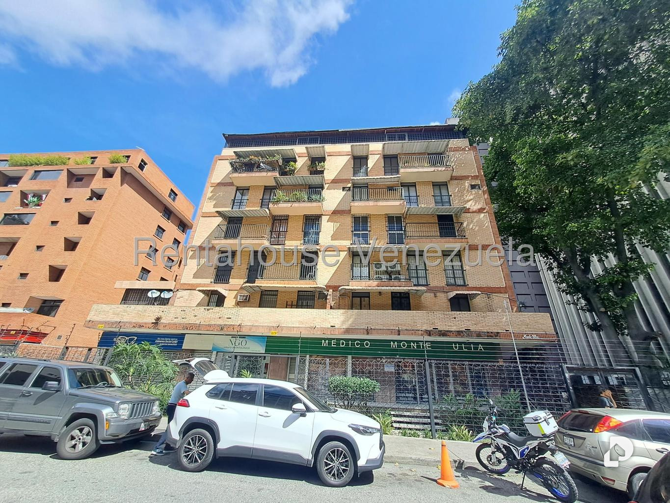 Apartamento en Los Palos Grandes, Caracas – 1
