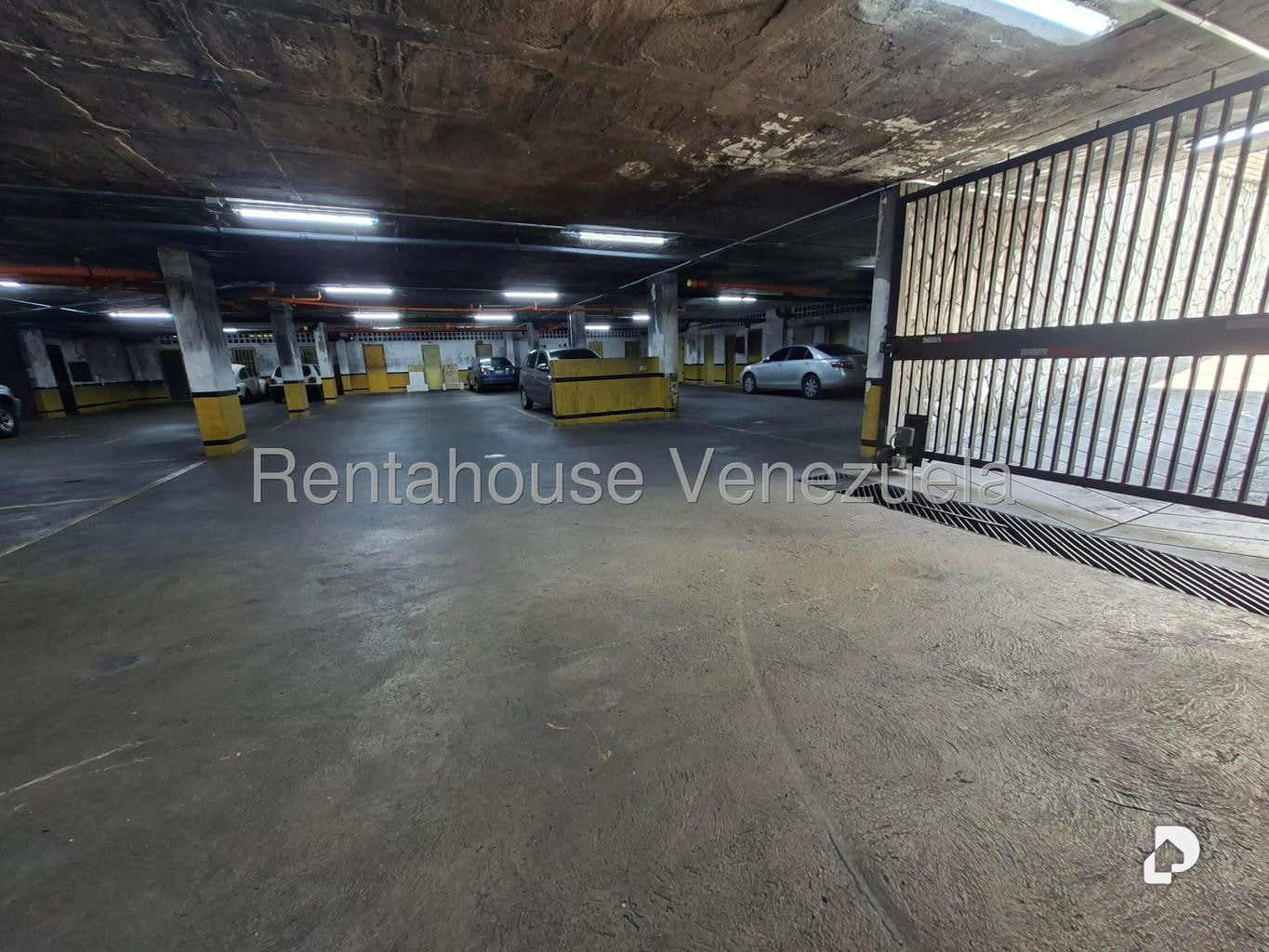 Apartamento en Los Palos Grandes, Caracas – 21