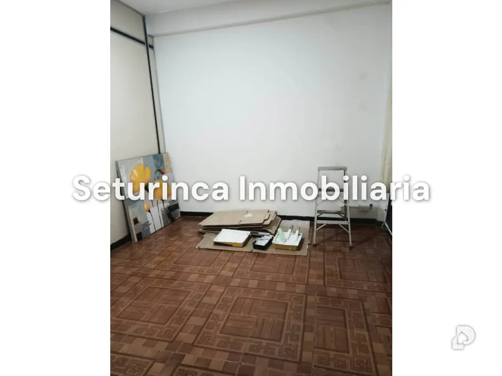 Office in El Marqués, Caracas – 12