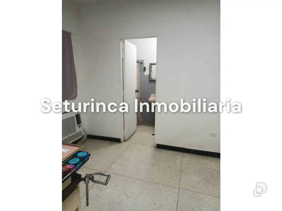 Office in El Marqués, Caracas – 13