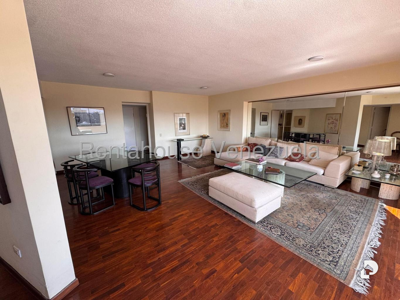 Apartment in Los Dos Caminos, Caracas – 8