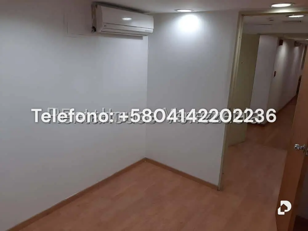 Oficina en Chuao, Caracas – 13