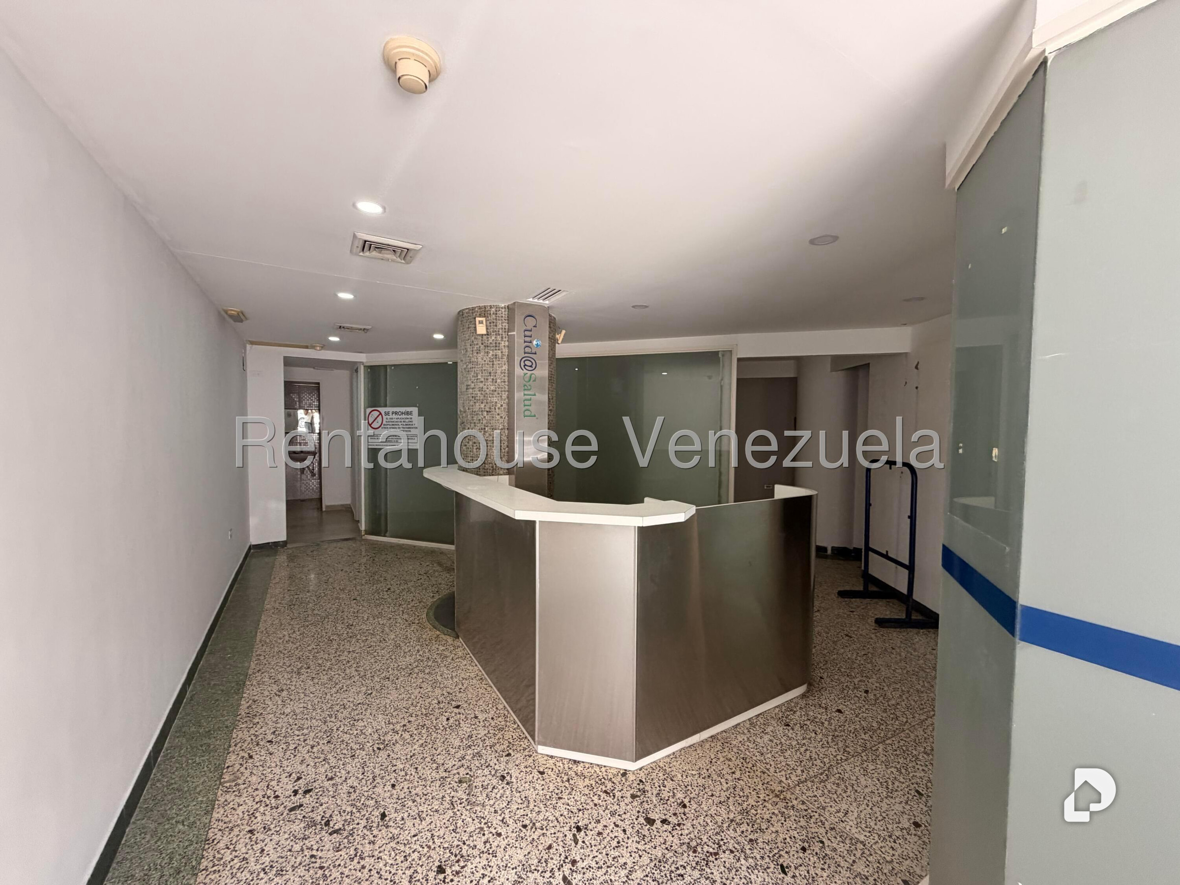 Local comercial en La Carlota, Caracas – 4
