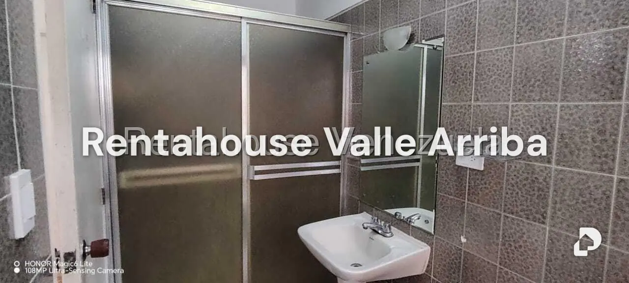 Apartamento en La Florida, Caracas – 27