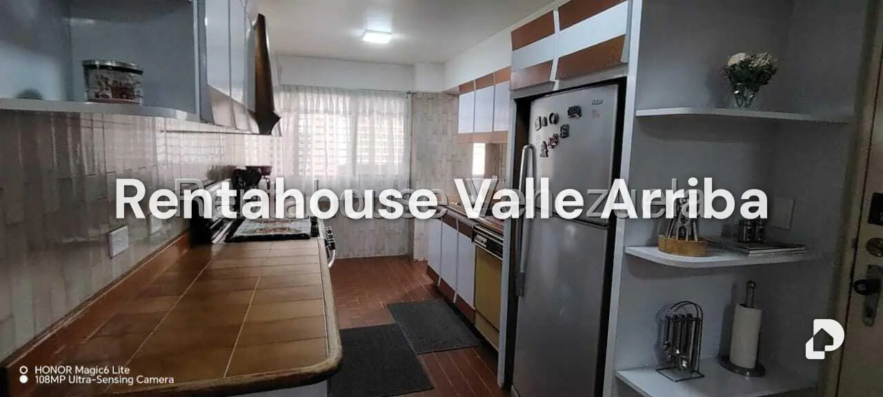Apartamento en La Florida, Caracas – 16
