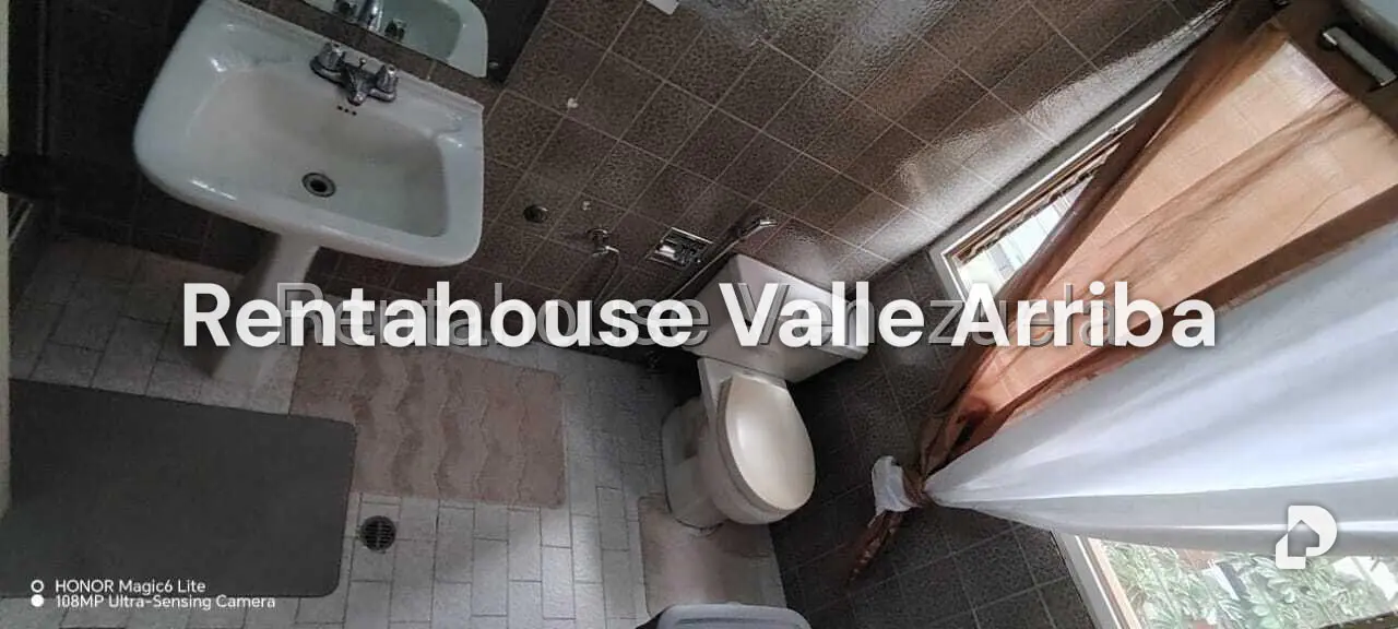 Apartamento en La Florida, Caracas – 25