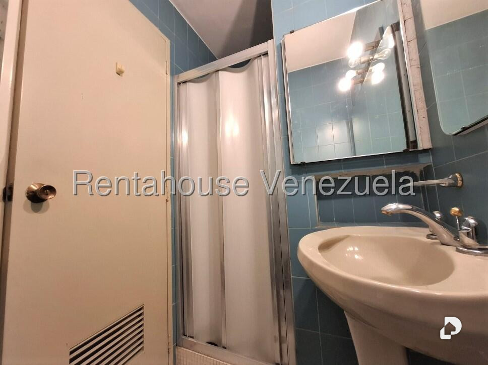 Apartment in La Florida, Caracas – 16