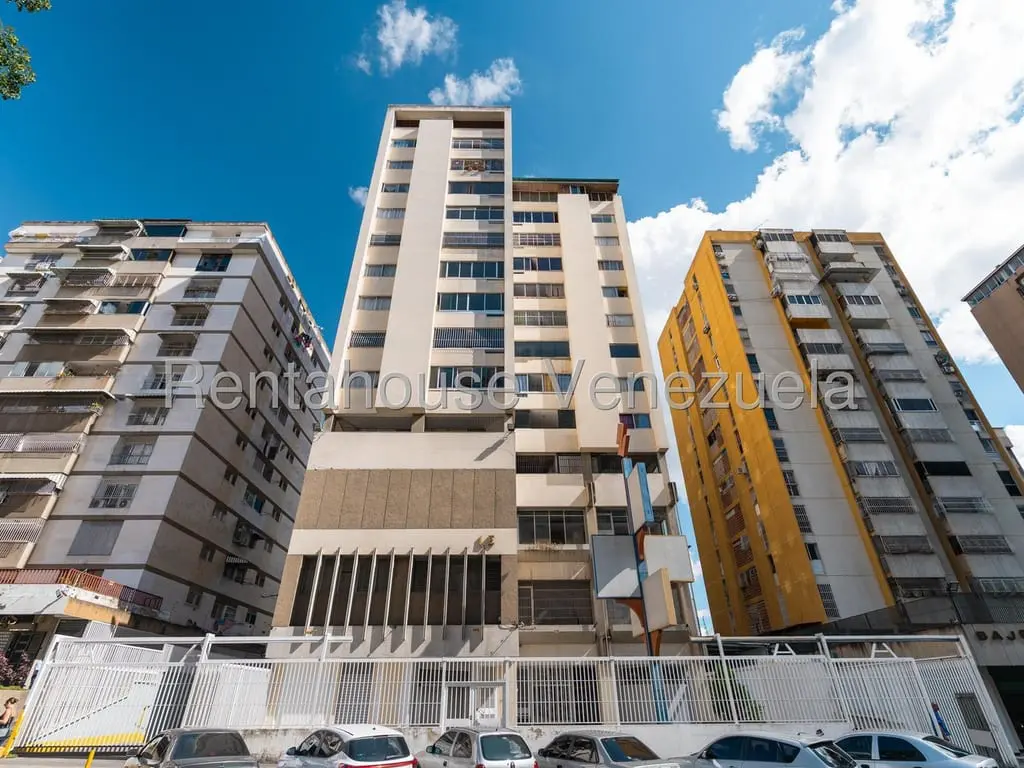 Apartment in Boleíta, Caracas - 1