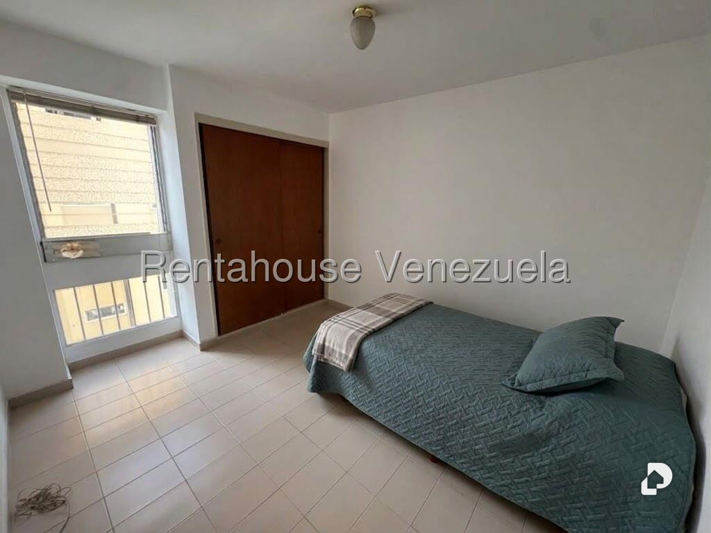 Apartamento en Prados del Este, Caracas – 15