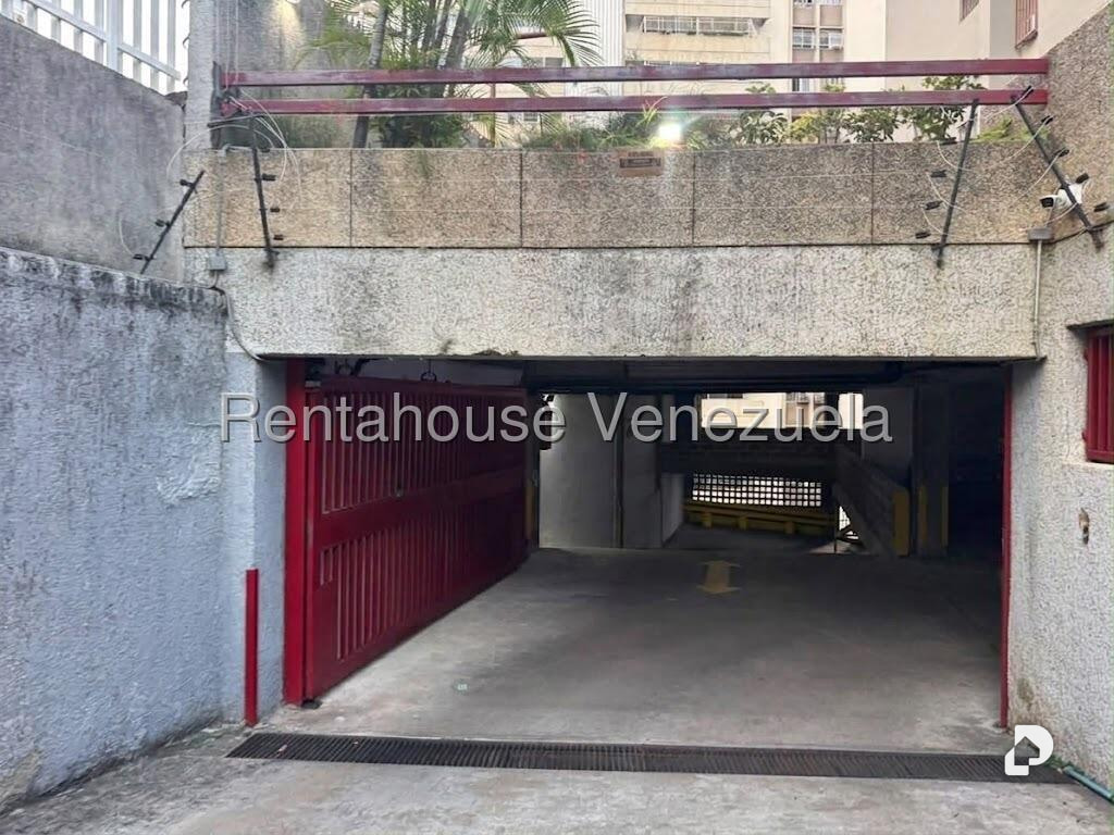 Apartamento en Prados del Este, Caracas – 17