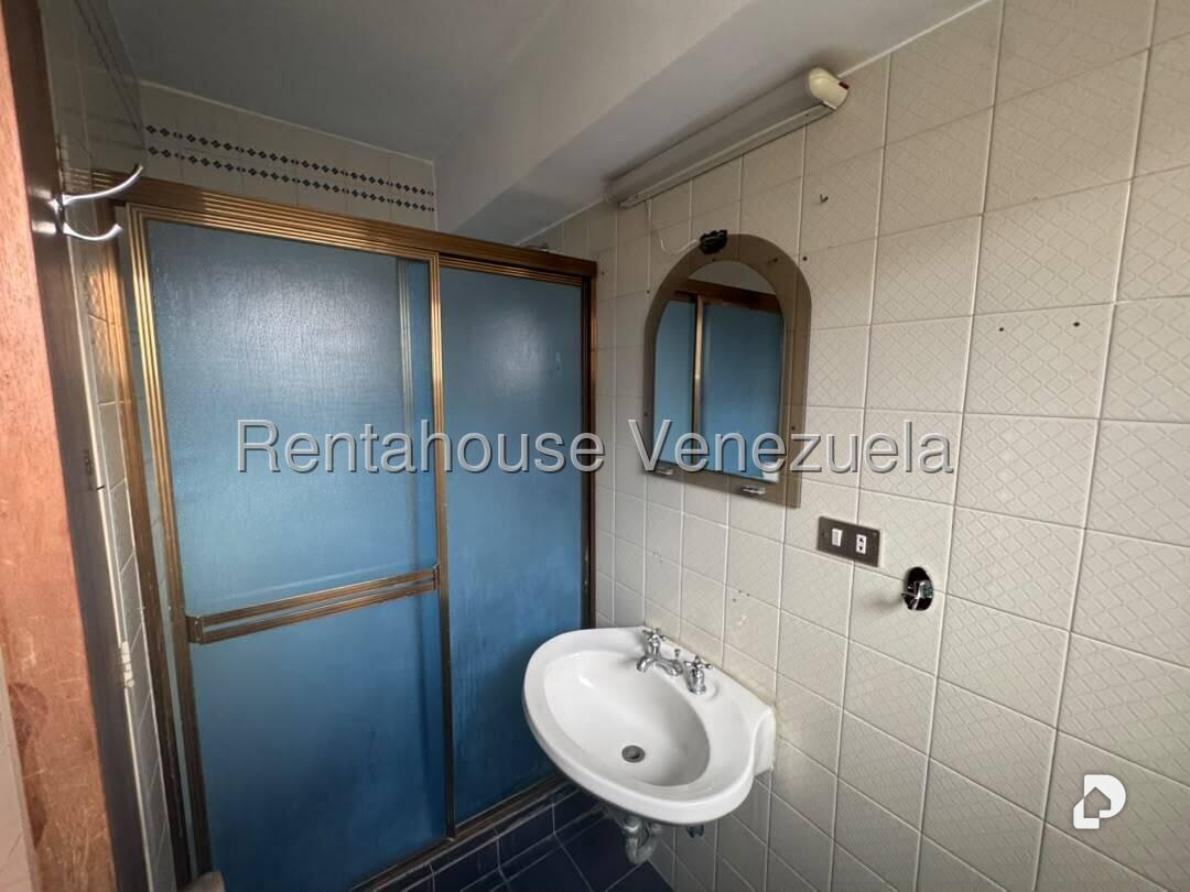 Apartamento en Prados del Este, Caracas – 14