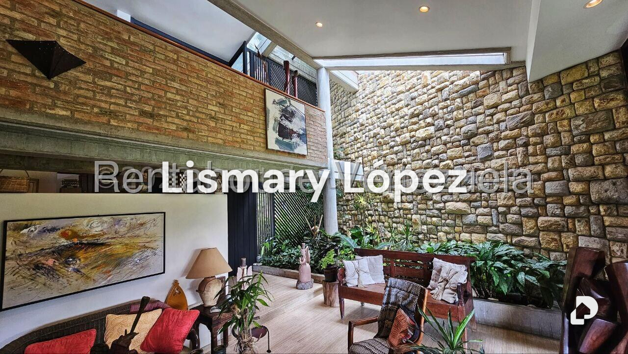 Casa en Alto Hatillo, Caracas – 11