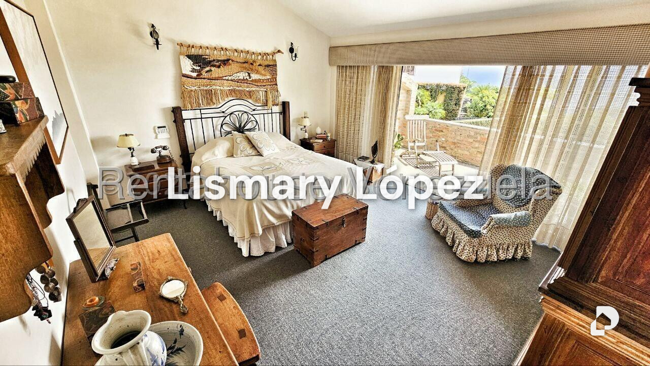 Casa en Alto Hatillo, Caracas – 30