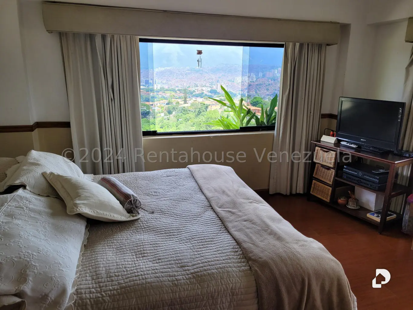 Casa en Macaracuay, Caracas – 19