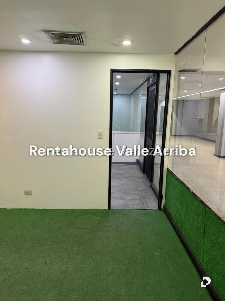 Local comercial en Terrazas del Ávila, Caracas – 23