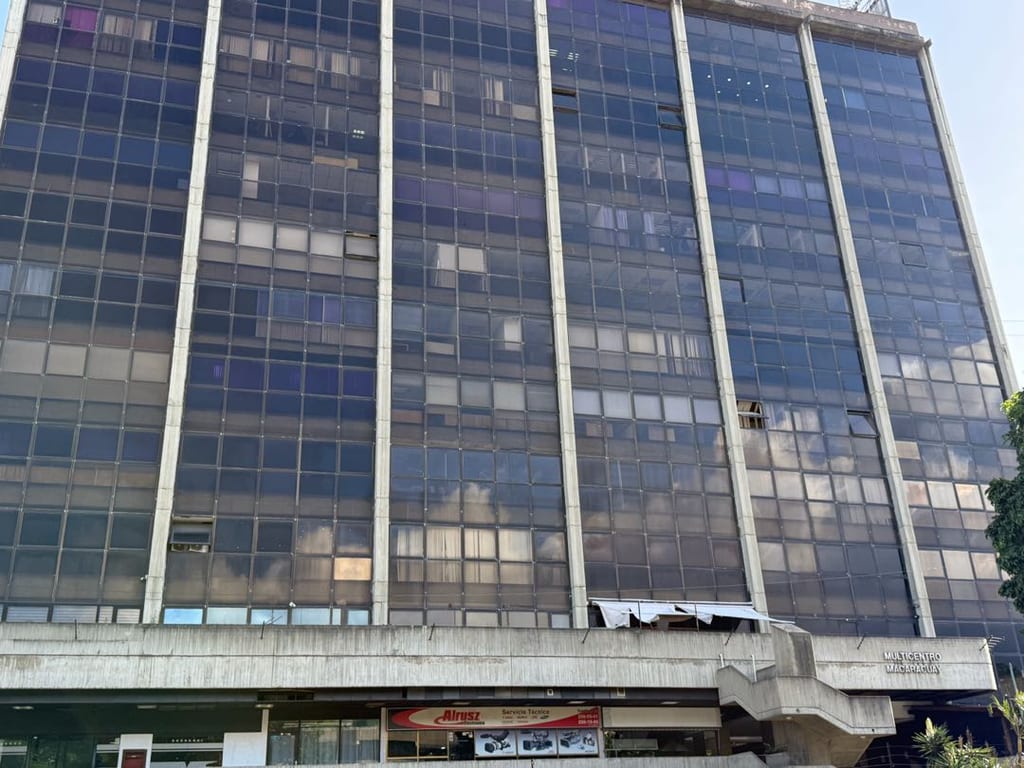Office in Macaracuay, Caracas - 1