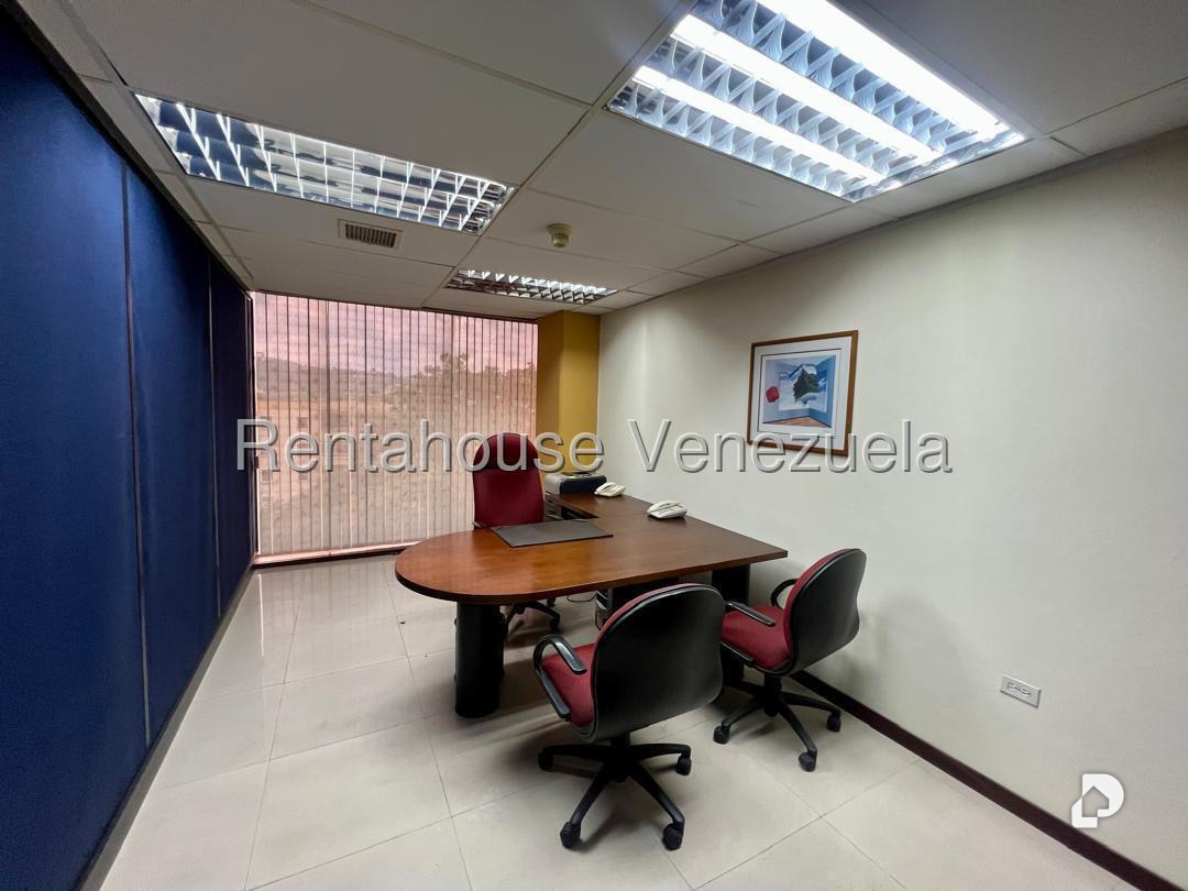Oficina en La California Norte, Caracas – 21