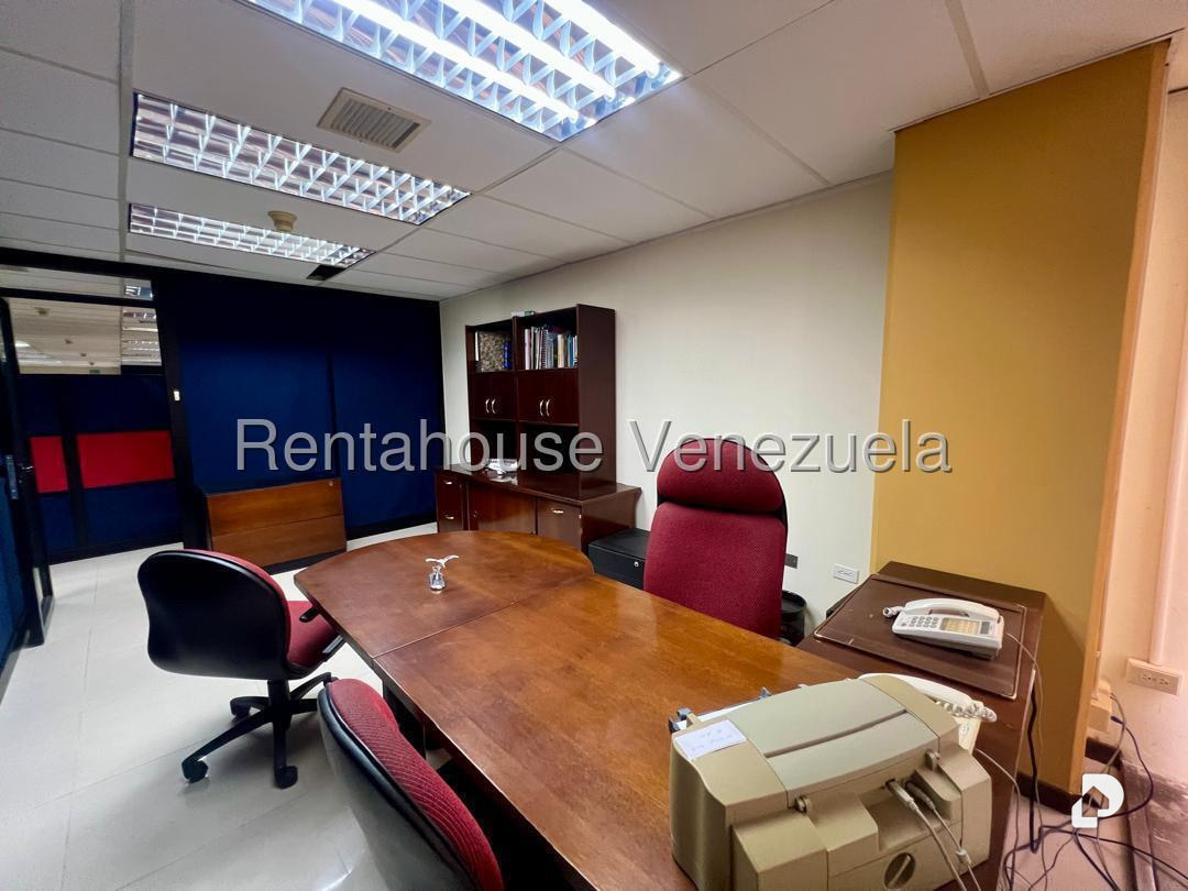 Oficina en La California Norte, Caracas – 25