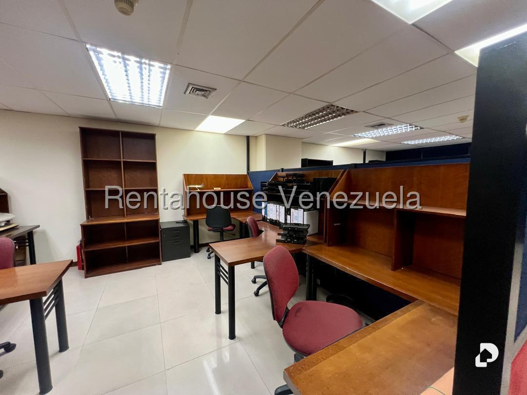 Oficina en La California Norte, Caracas – 16