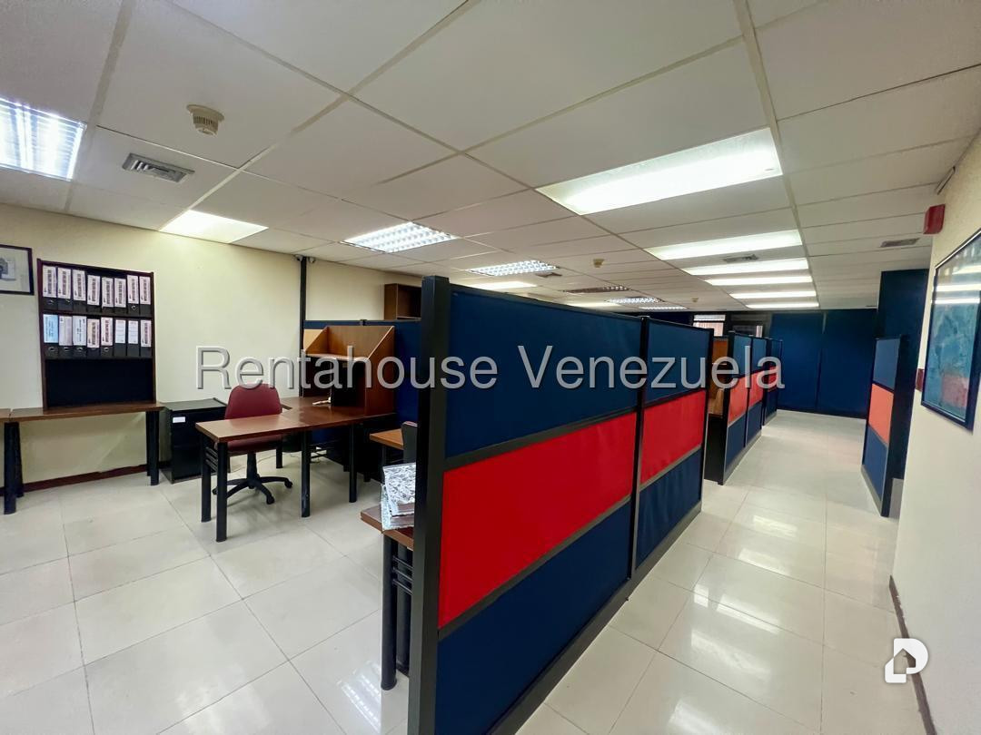 Oficina en La California Norte, Caracas – 12