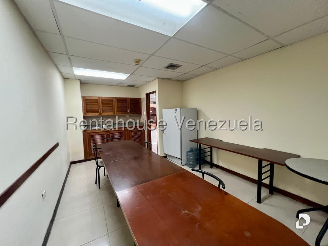 Oficina en La California Norte, Caracas – 11