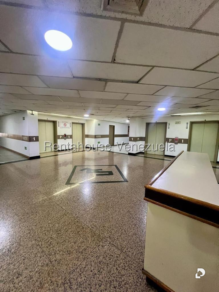 Oficina en La California Norte, Caracas – 30