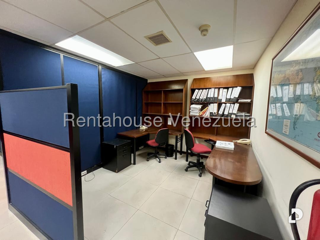 Oficina en La California Norte, Caracas – 14