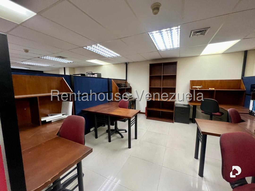Oficina en La California Norte, Caracas – 15