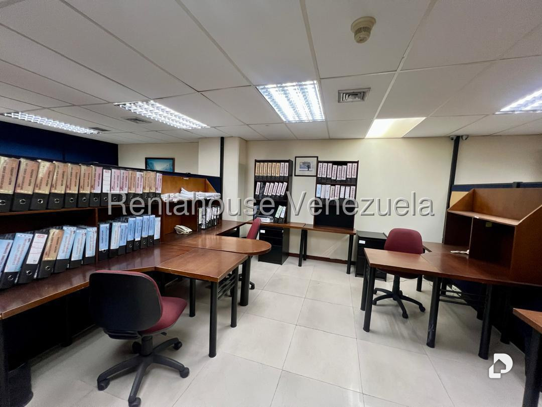 Oficina en La California Norte, Caracas – 13